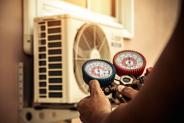 Professional Hvac technician working in Beallsville, MD